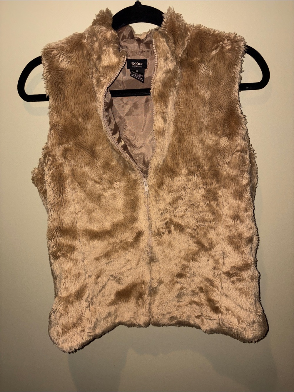 Mossimo | Faux Fur Zip-Front Vest - Taupe